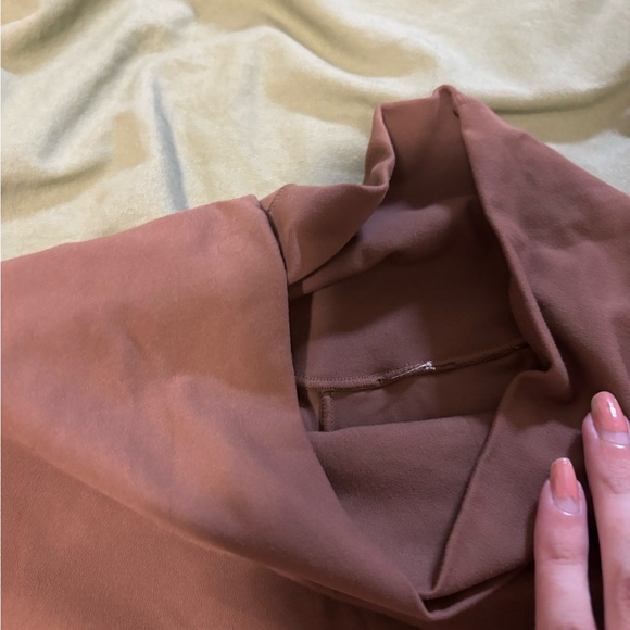 Halara High-Waisted brown Leggings - Picture 4 of 5